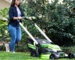 Greenworks 60V 25" Cordless Battery Self-Propelled Mower Combo Kit, Blower: (2) 4.0 Ah Batteries and Dual-Port Charger - Image 3